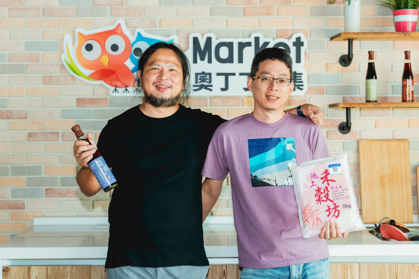 奧丁丁集團創辦人暨執行長王俊凱(左)、共同創辦人暨技術長謝宗翰(右) 1