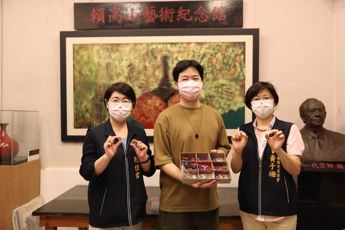 台中傳統漆藝「光山行」華麗變身 職人魂融入奧運戰袍/波新聞
