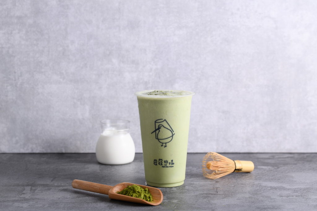 發發牧場獨家「特濃宇治抹茶優格」將抹茶的成熟大人味結合雪比生優格的奶香酸甜,顛覆既定印想,為抹茶手搖飲開創新篇章