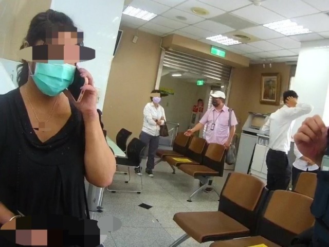 假推銷投資靈骨塔行詐騙 長榮警和行員急攔阻