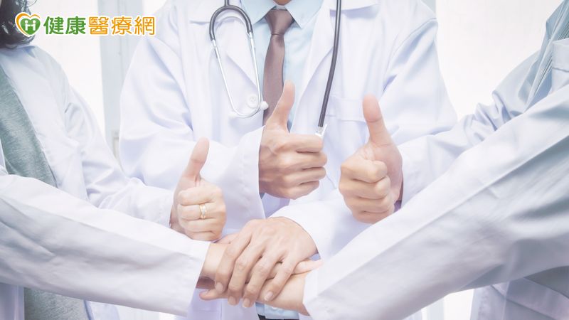 堅守崗位顧病人! 衛福部頒優良暨資深典範醫事人員表揚