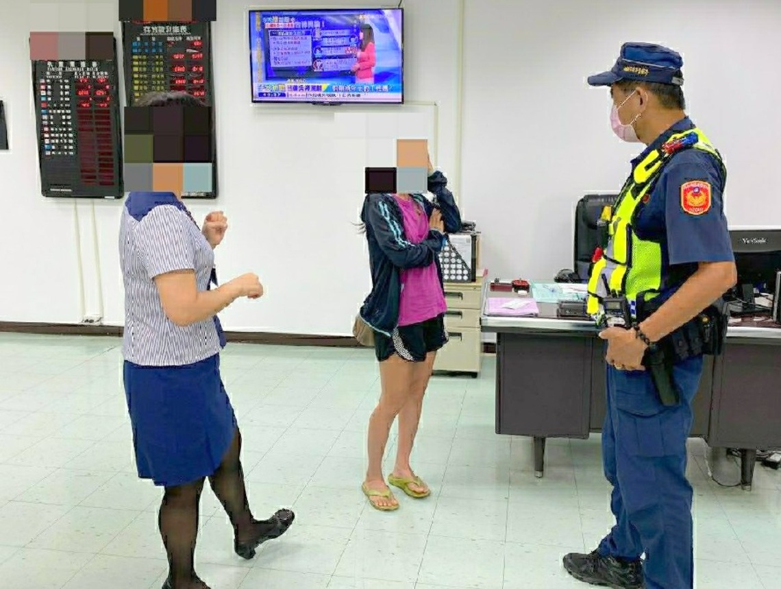 誆女「金融科技」投資 前鎮警救回200萬!所長這句話點醒孝親女