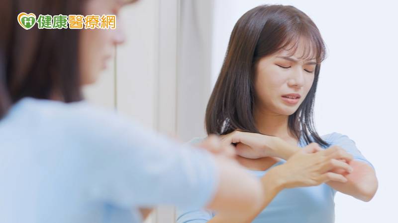 濕熱體質易好發汗皰疹! 4大飲食方式恐加重病況