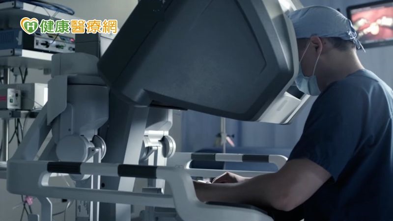 婦科病不分老小都困擾 達文西手術治療協助「保宮」