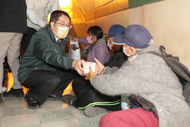南市府啟動暖心關懷
