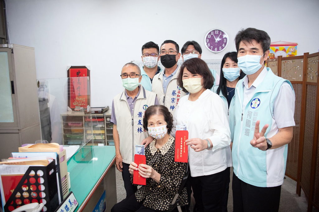 嘉義市普發2千元振興消費金 請市民把握最後一波領取時間 一起拚經濟 顧民生 搶商機!