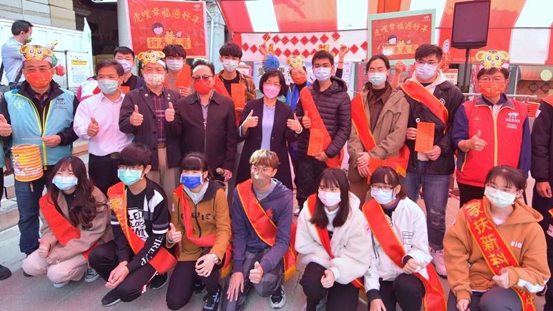 彰化家扶古早燈新春義賣 助家扶兒安心趣上學
