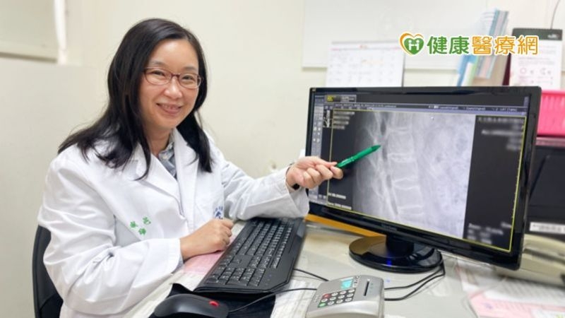 肩膀疼痛手不舉 竟是僵直性脊椎炎惹禍