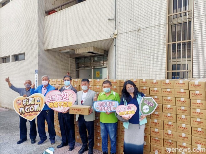 慰勞醫護人員 ! 桃園景福宮捐贈蛋捲6000盒挺防疫 18 57198